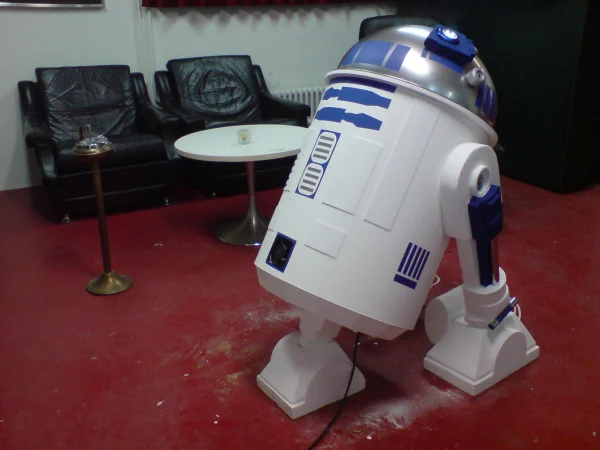Star Wars Roboter lebensgross